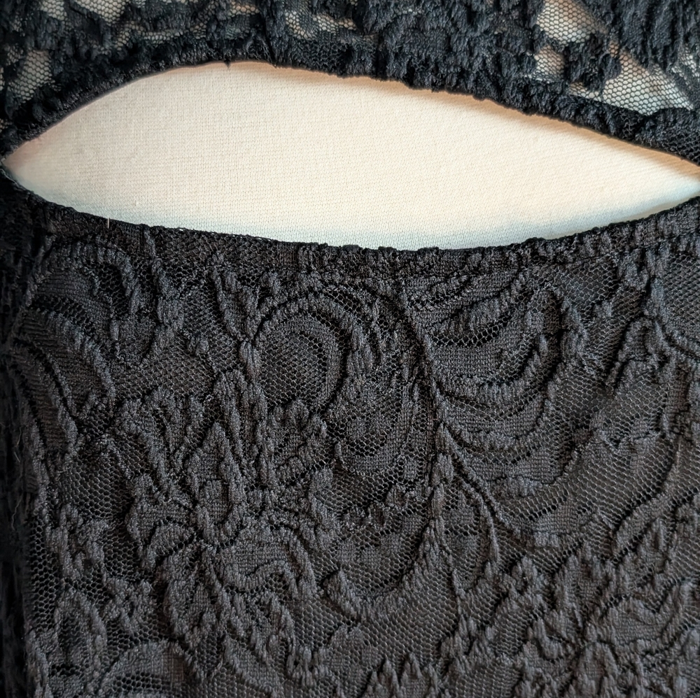 Torrid Top - Picture 3 of 11